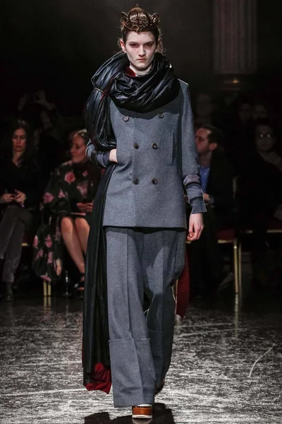 Look 6